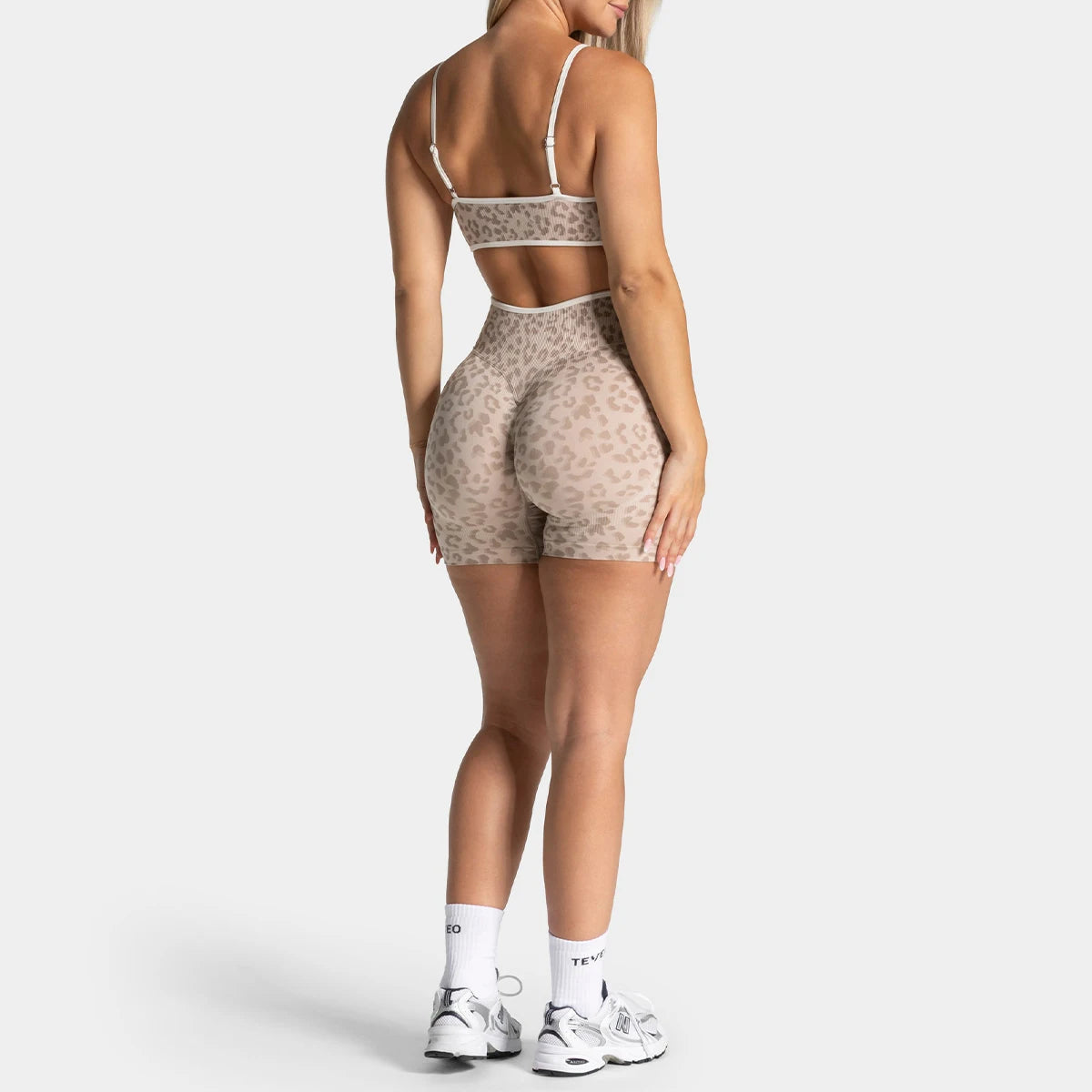Conjunto 2 Piezas Biker Shorts y Top Ajustable animal print