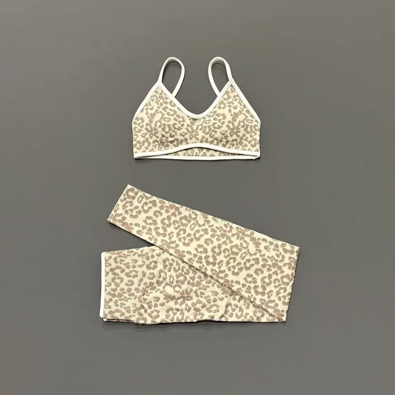 Conjunto Deportivo 2 Piezas Animal Print con Ribetes
