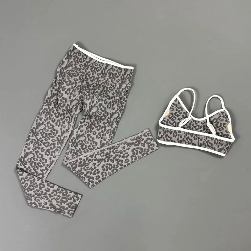 Conjunto Deportivo 2 Piezas Animal Print con Ribetes